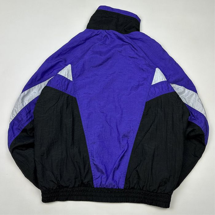 Куртка від бренду Puma