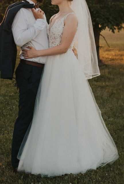 Suknia ślubna z kołem