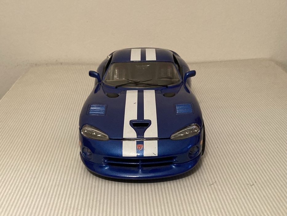 Miniatura Dodge Viper Burago 1:18