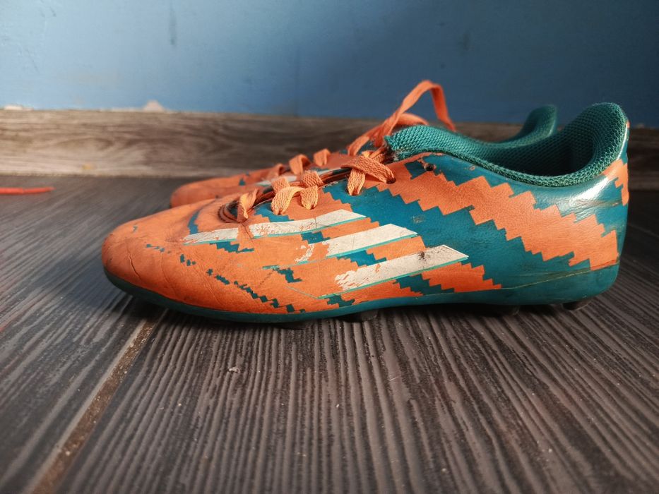 Buty piłkarskie korki rozm 32