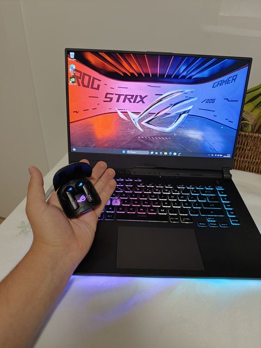 ASUS Rog Strix G15 513RC com fone Rog
