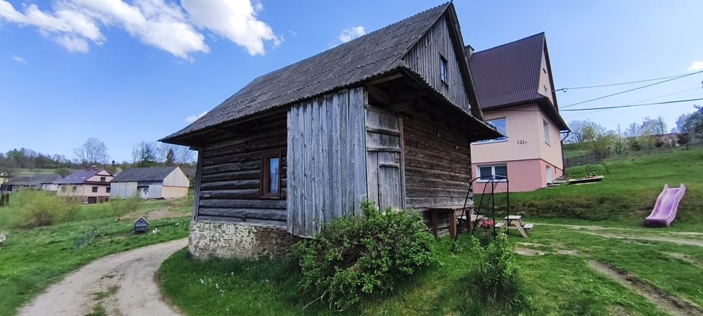 Stary dom do rozbiórki
