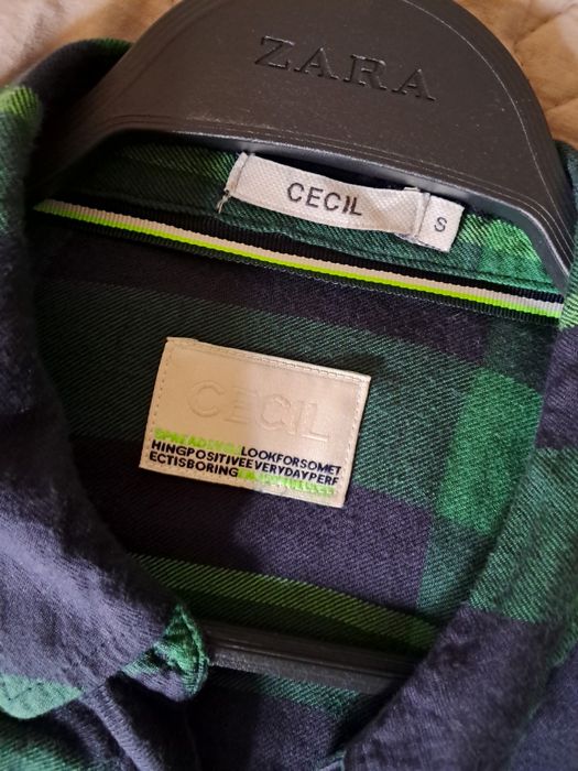 Сорочка у клітинку,смужку