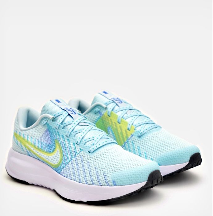 Кросівки Nike Run Defy Road  37р, 24 см