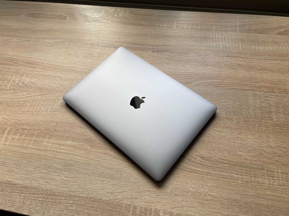 Apple MacBook Pro 13.3" 2020p. Intel® i7_ 1000gbSSD_32gb RAM _ ідеальний_ 37 циклів Батарея
