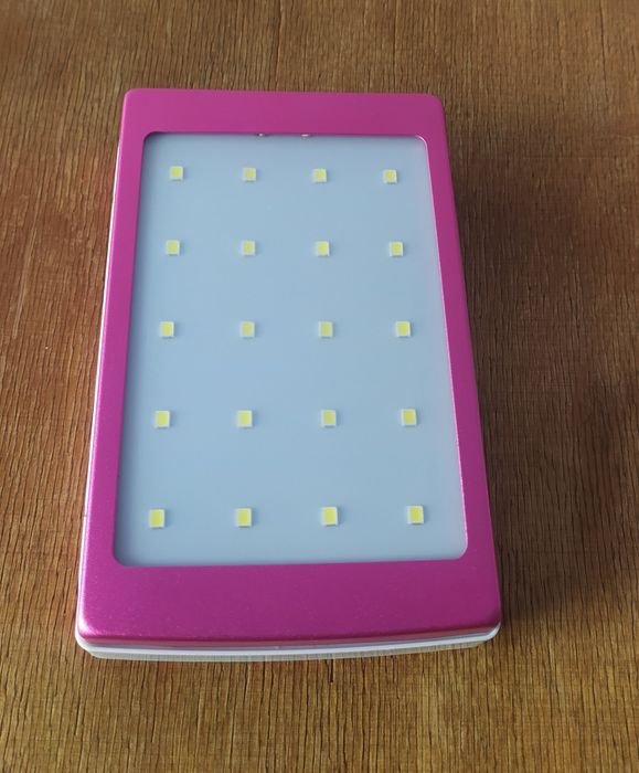 Павербанк, внешний аккумулятор с солнечной панелью, лампой и фонарём