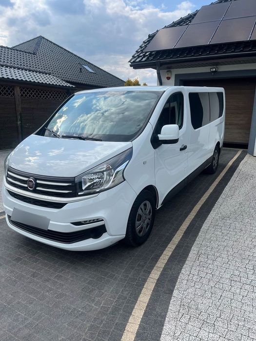 Renault Trafic 9 osobowy Long, mały przebieg, stan idealny