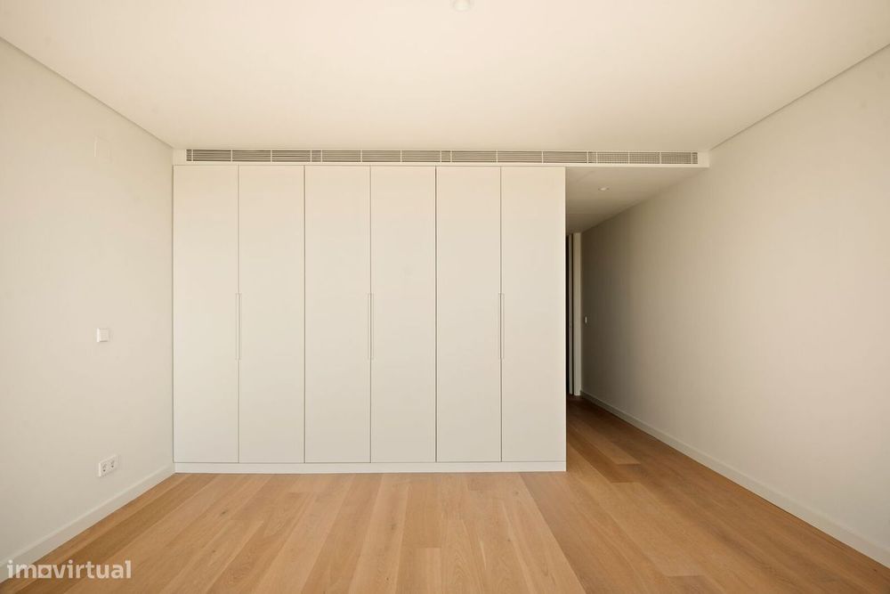 Apartamento T4 + 1 com piscina, Nova Campolide, Lisboa