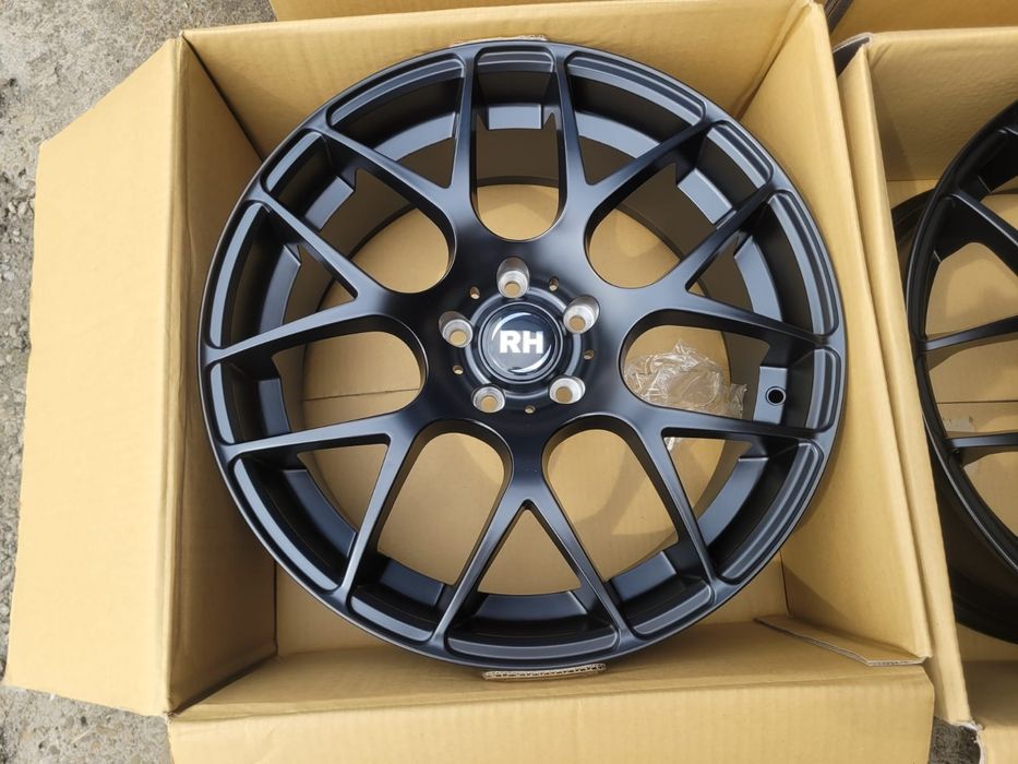 Felgi aluminiowe 5x114.3 8 5j et 40 19" RH ford mustang