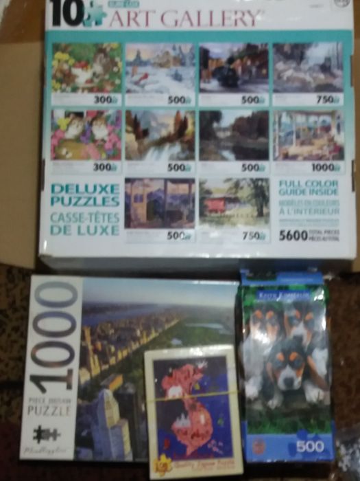 Пазлы    продам.