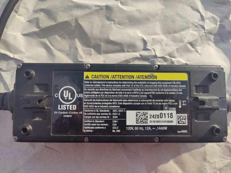 Зарядний пристрій Chevrolet volt 2 bolt