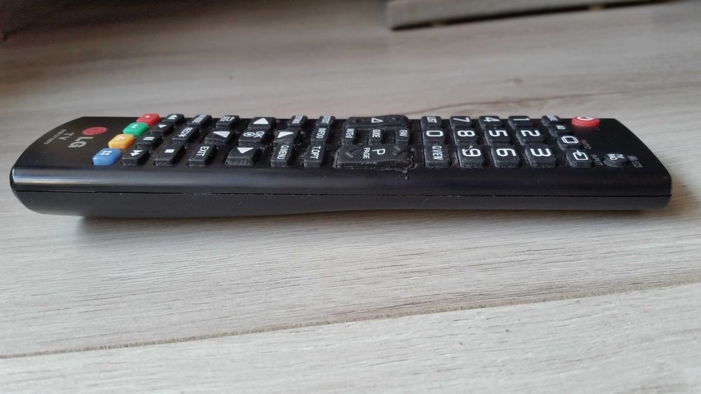 Pilot TV LG AKB737_156_79 oryginalny