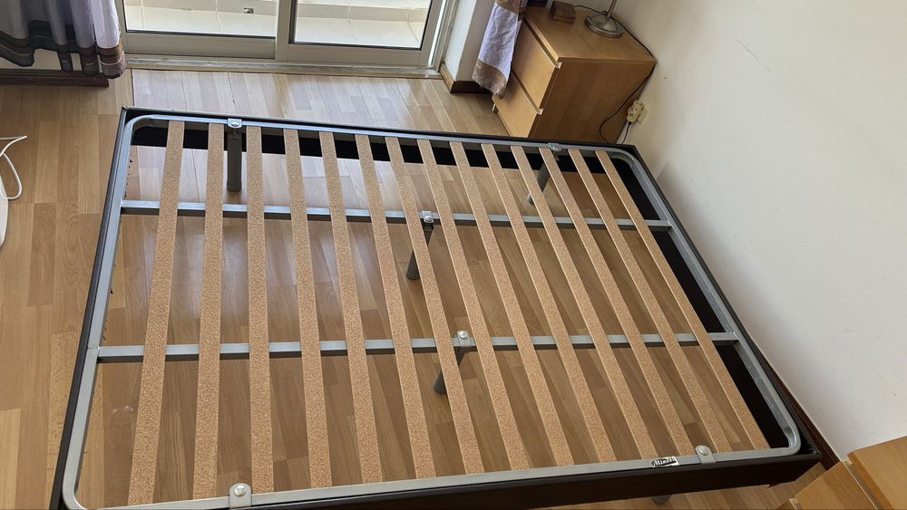 Estrutura cama de casal com estrado
