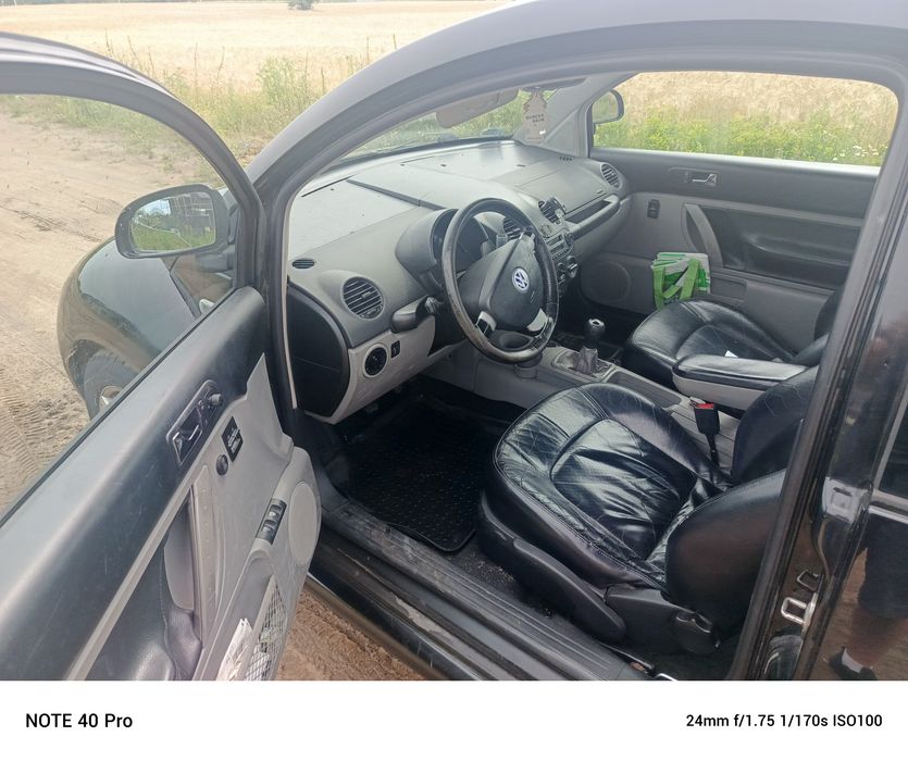 VW new beetle 2.0 benzyna