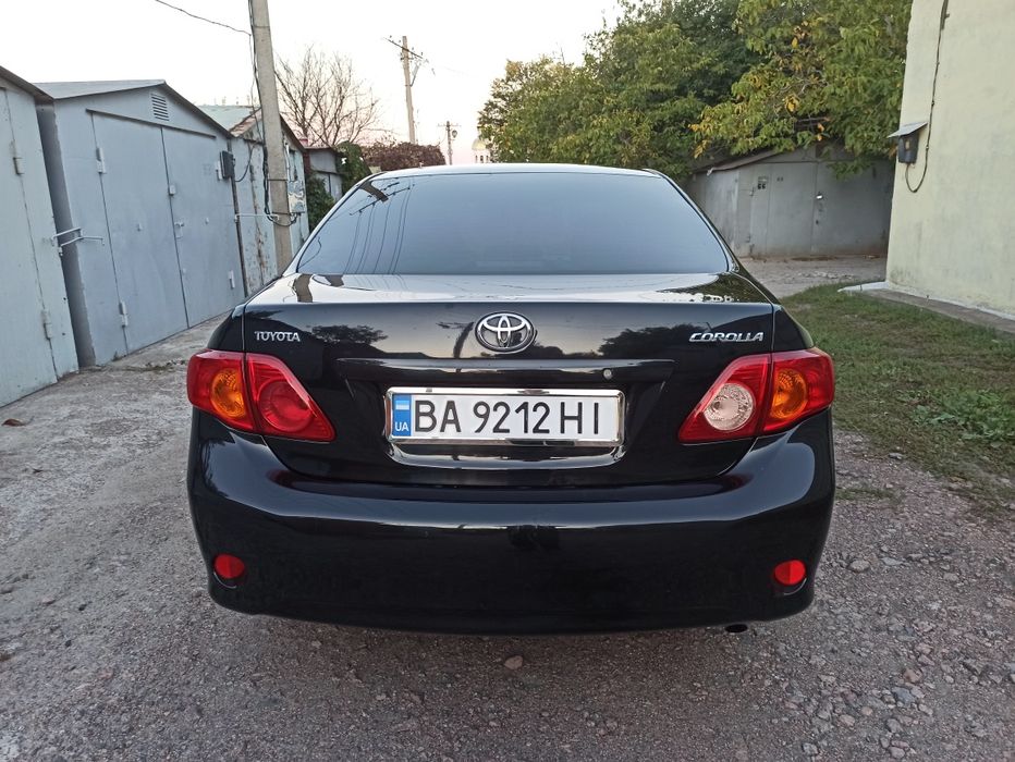 Toyota Corolla 2008 в хорошем состоянии