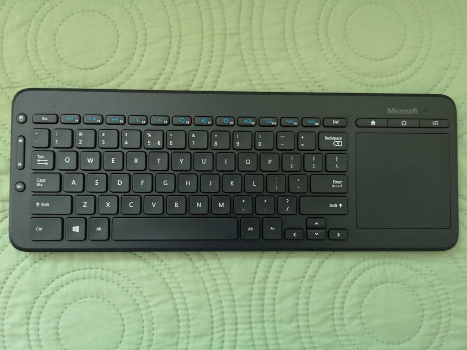 Klawiatura bezprzewodowa MICROSOFT All-In-One Media