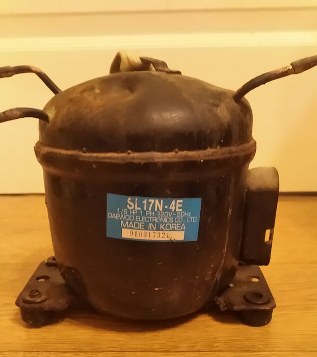 Компрессор для холодильника корейский SL 17 N 4 E