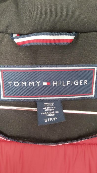 Пуховик Tommy Hilfiger размер S