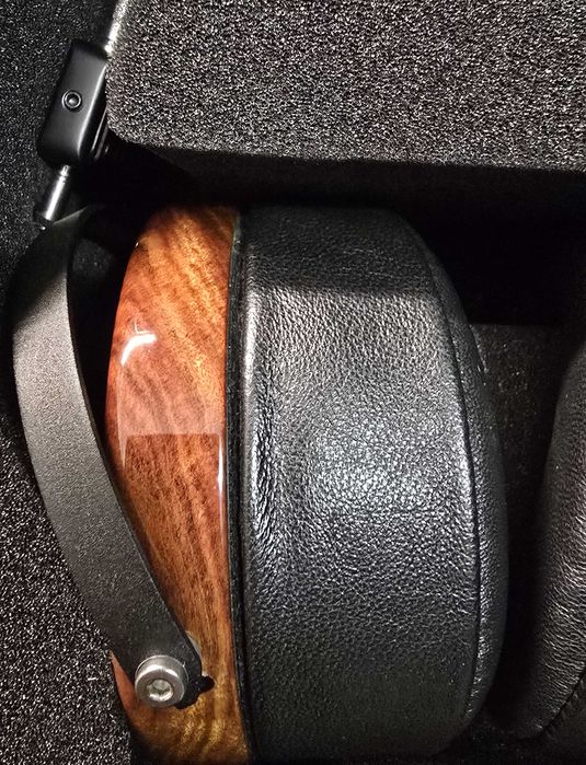 Audeze LCD-2 в ідеальному стані