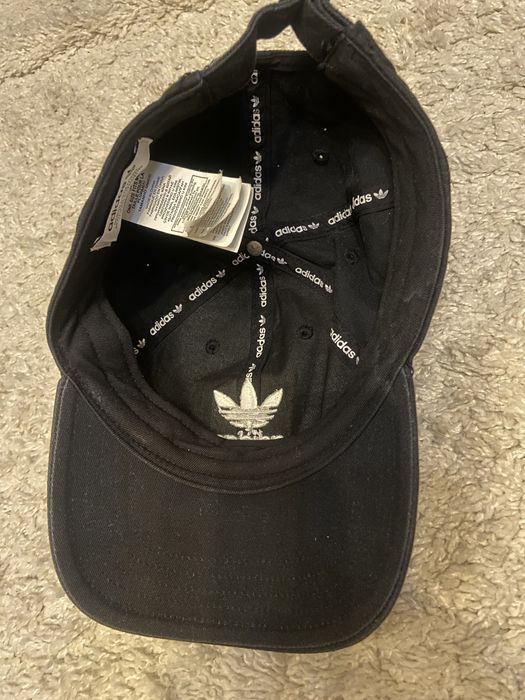 Кепка/бейсболка adidas чорна