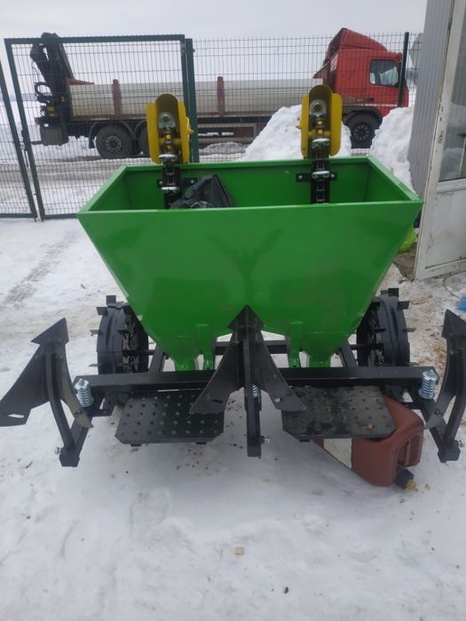 Картоплесаджалка