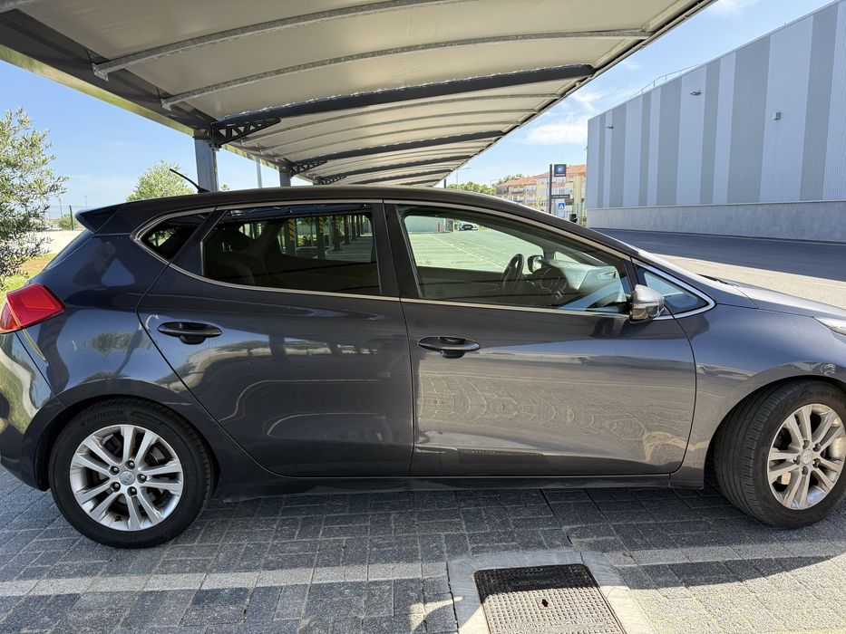 Kia Cee'd 1.4 CRDi EX Prime (90cv) | 2013 | Nacional | Excelente Estado
