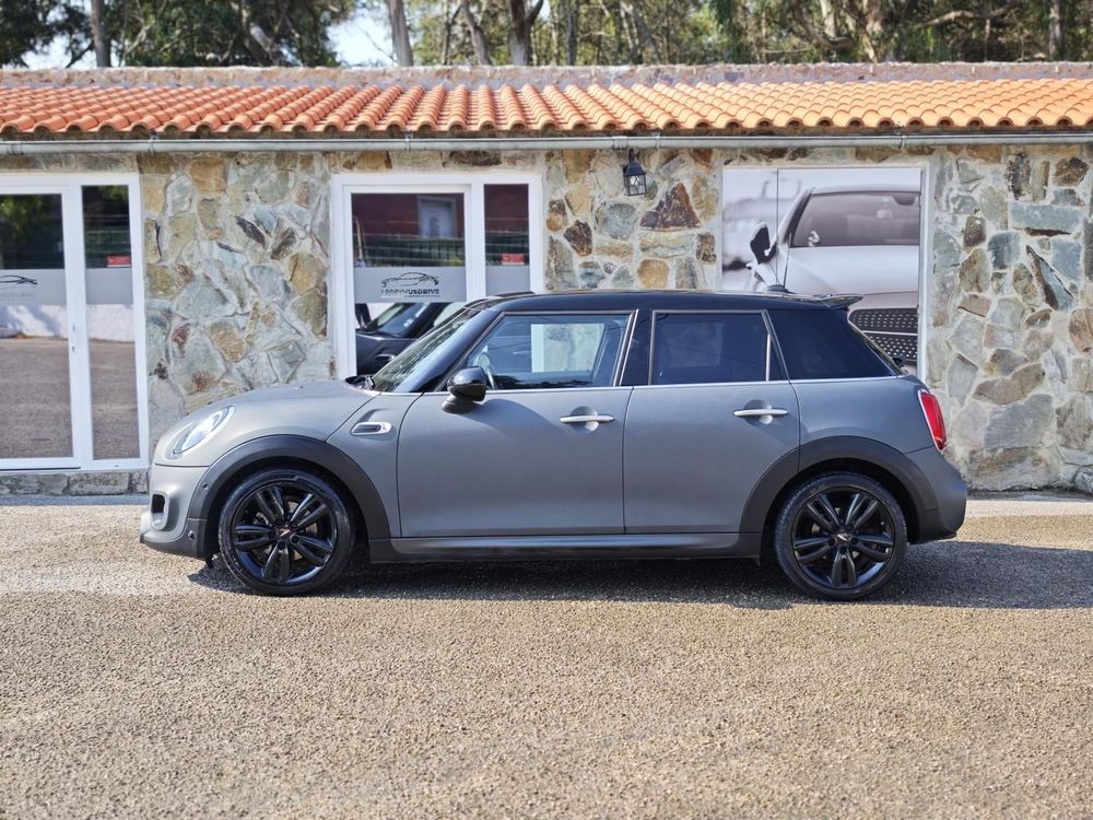 alt