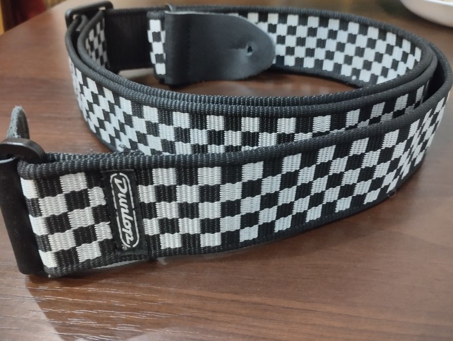 Продається ремінь для гітари Dunlop D38-31BK