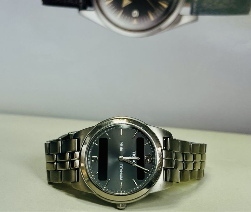 Tissot Aerospace ref J390–490 tytan