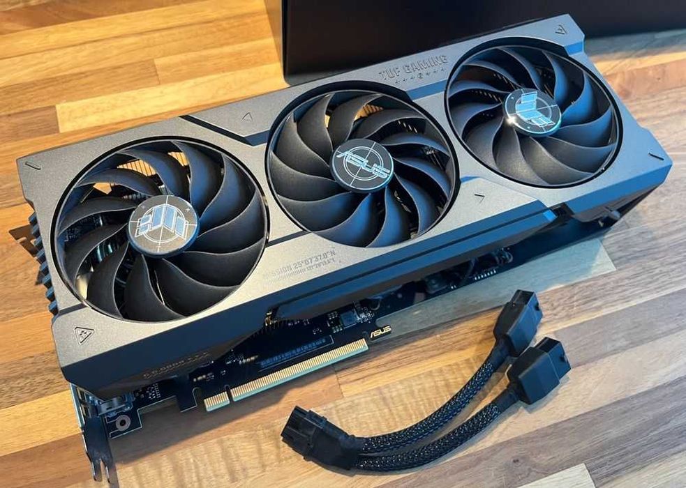 ASUS TUF Gaming GeForce RTX 4070 Ti OC 12 GB