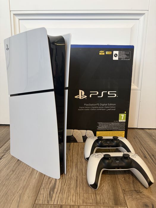 PS5 +dwa kontrolery