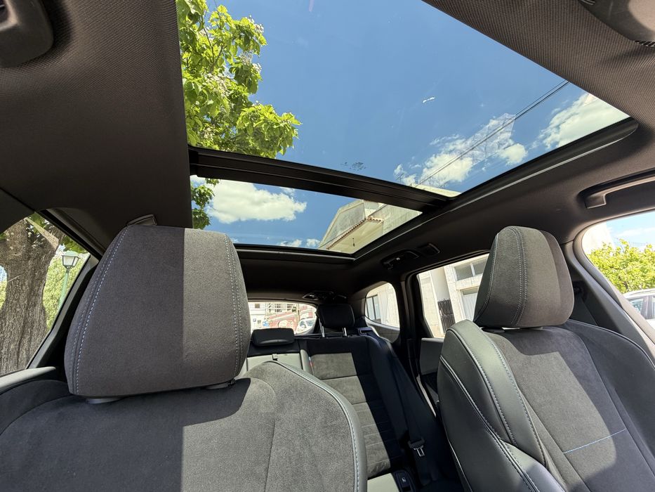 Venda BMW iX1 edrive 20 - Versão Pack Desportivo M (interior e exterior) maio2025 _ OFERTA Wallbox nova