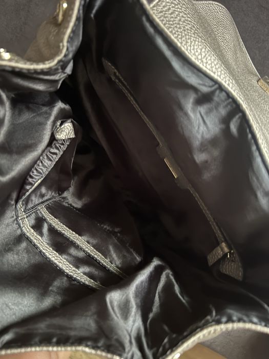 Жіноча сумка-портфель Guess