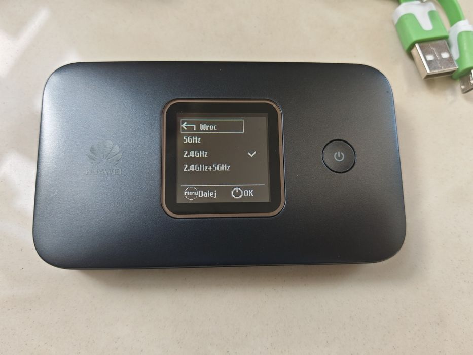 Router mobilny bezprzewodowy wifi Huawei na kartę SIM z ładowarką