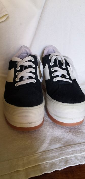 Туфли женские на платформе. Новые. Не использовались.