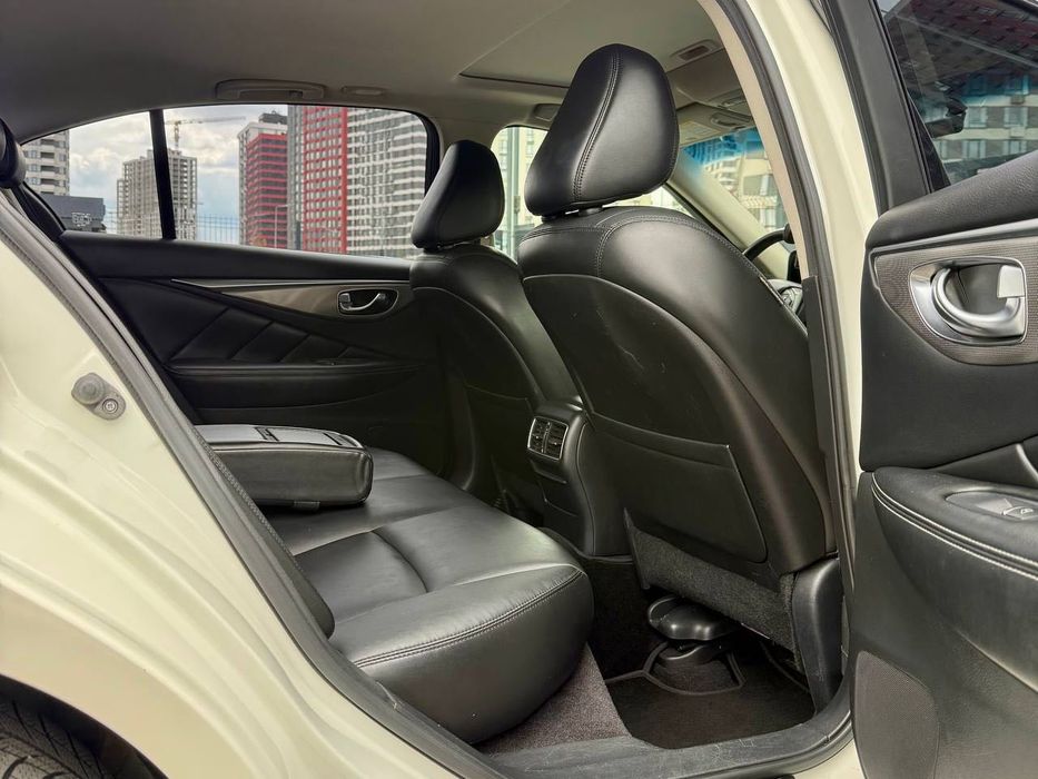 Infiniti Q50 AWD