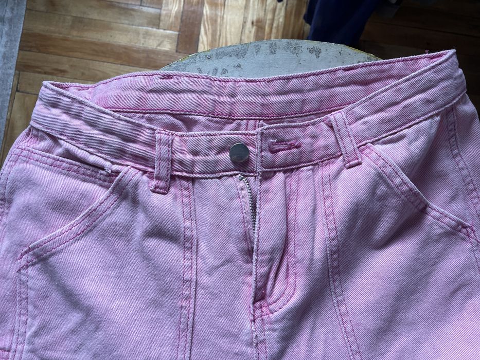 Джинсы розовые мом