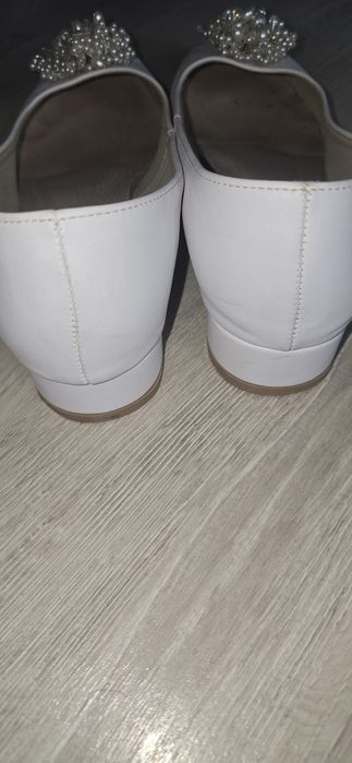 Czółenka damskie brilu.