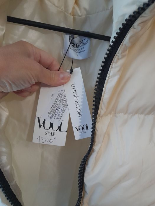 Новая жилетка женская кремовогр цвета S размер.