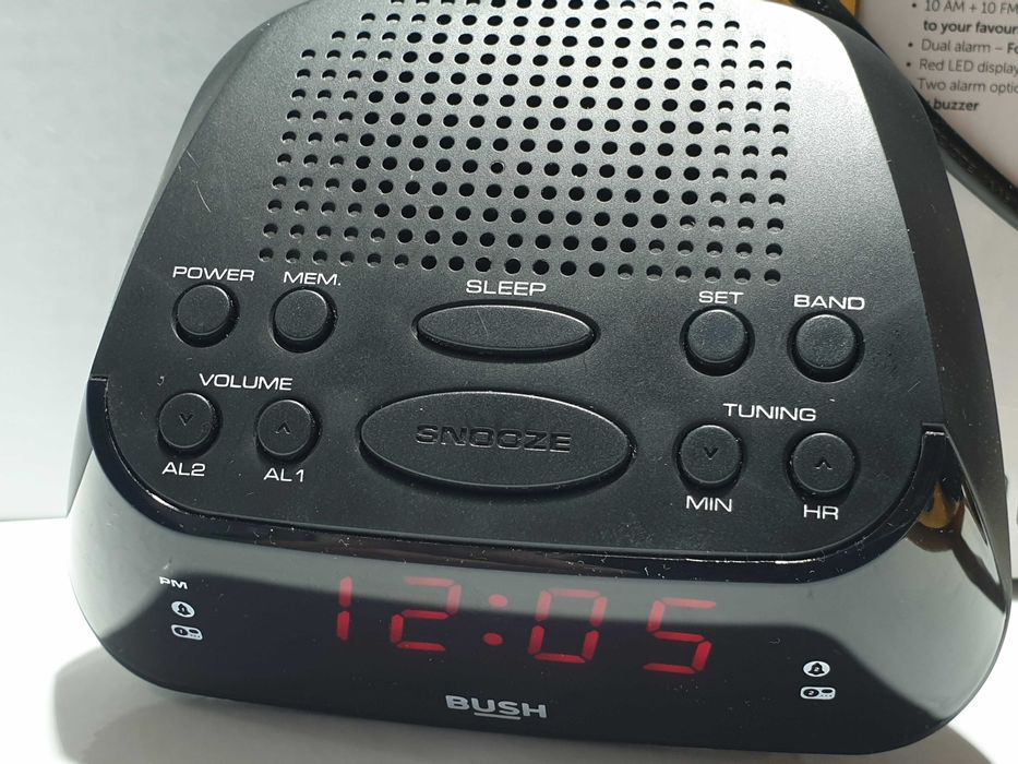 радіо FM AM  будильник Bush Alba CR-07PL + 2шт  акумулятори