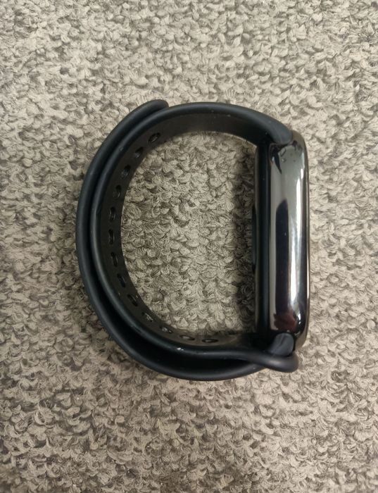 Mi Band 8 z ładowarką