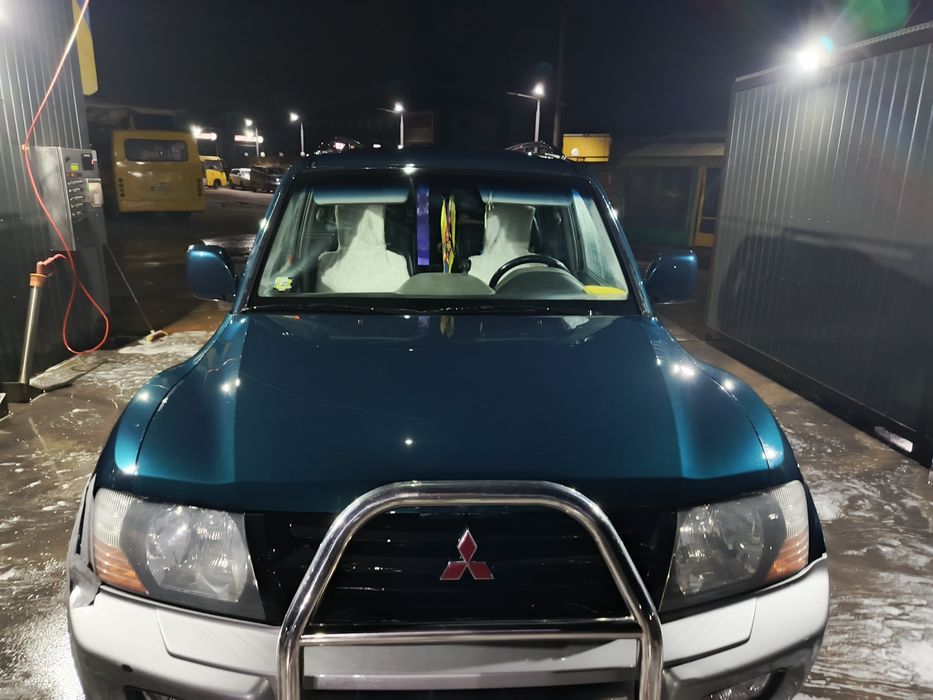 MITSUBISHI Pejero Grand Wagon