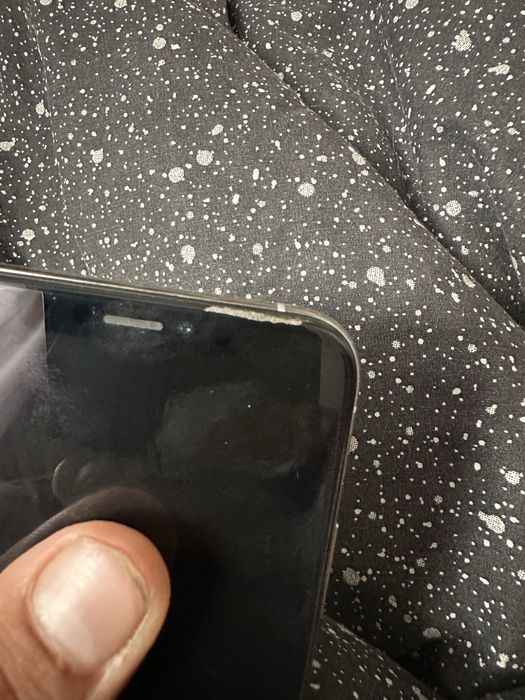 iphone xc R-SIM 64gb 8/10