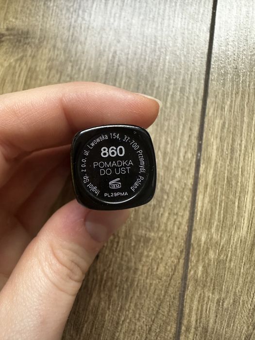 Inglot pomadka do ust czerwona GRATIS