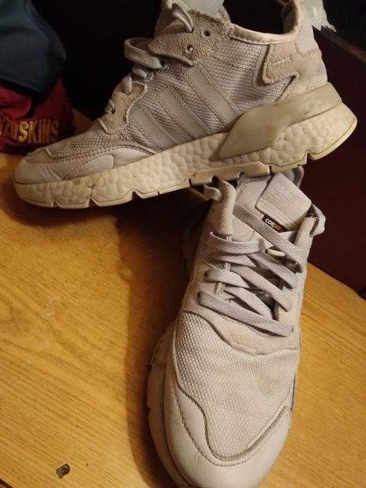 Женские кожаные кроссовки adidas