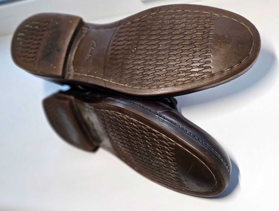 Продам зимне-осенние ботинки кожа Clarks утеплитель