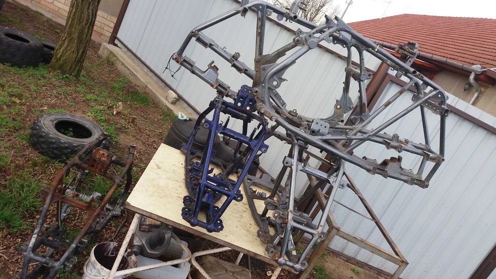 suzuki ltz 400 silnik skrzynia kartery balans sprzeglo rozrusznika
