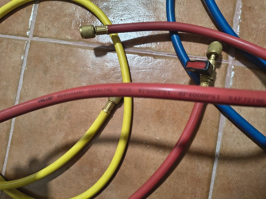 Mangueiras refrigeração com válvula - VALUE