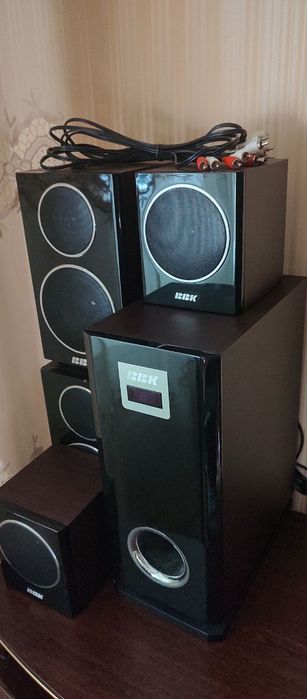 Акустическая  система  колонки  субуфер