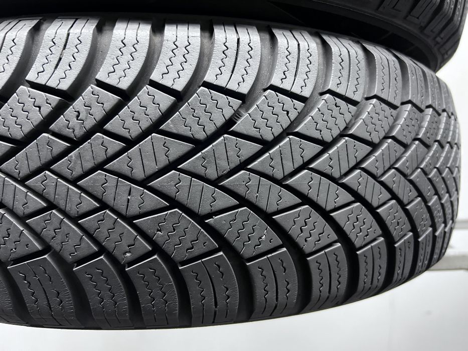 2шт зима 185/65/R15 6,8мм Nexen Win Guard Snow G 3
